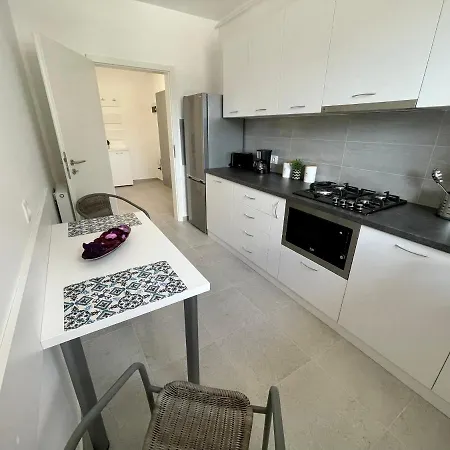 Vice-versa By Jules Studio Apartment